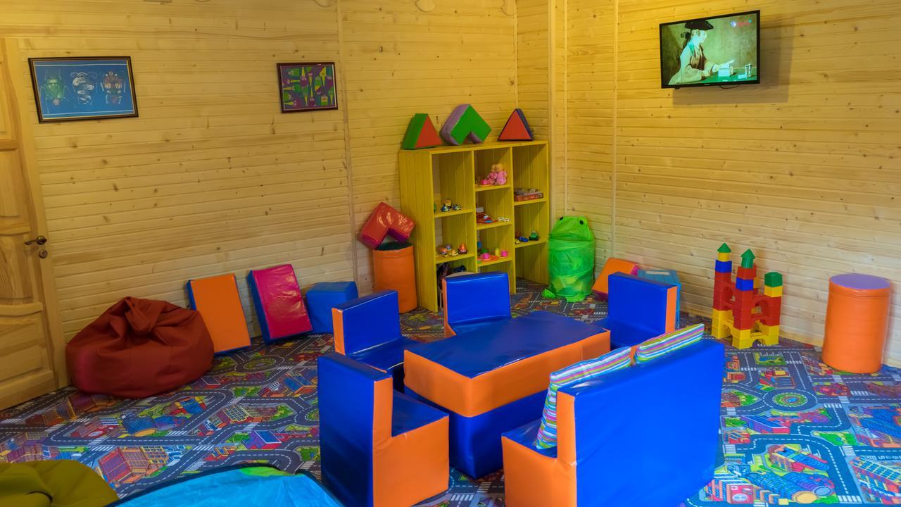 בוקובל Family Hotel Kaskad מראה חיצוני תמונה